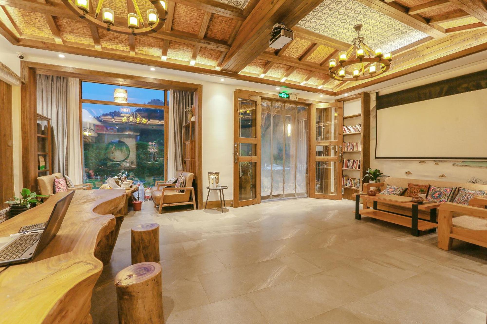 Отель Pure House Чжанцзяцзе Экстерьер фото