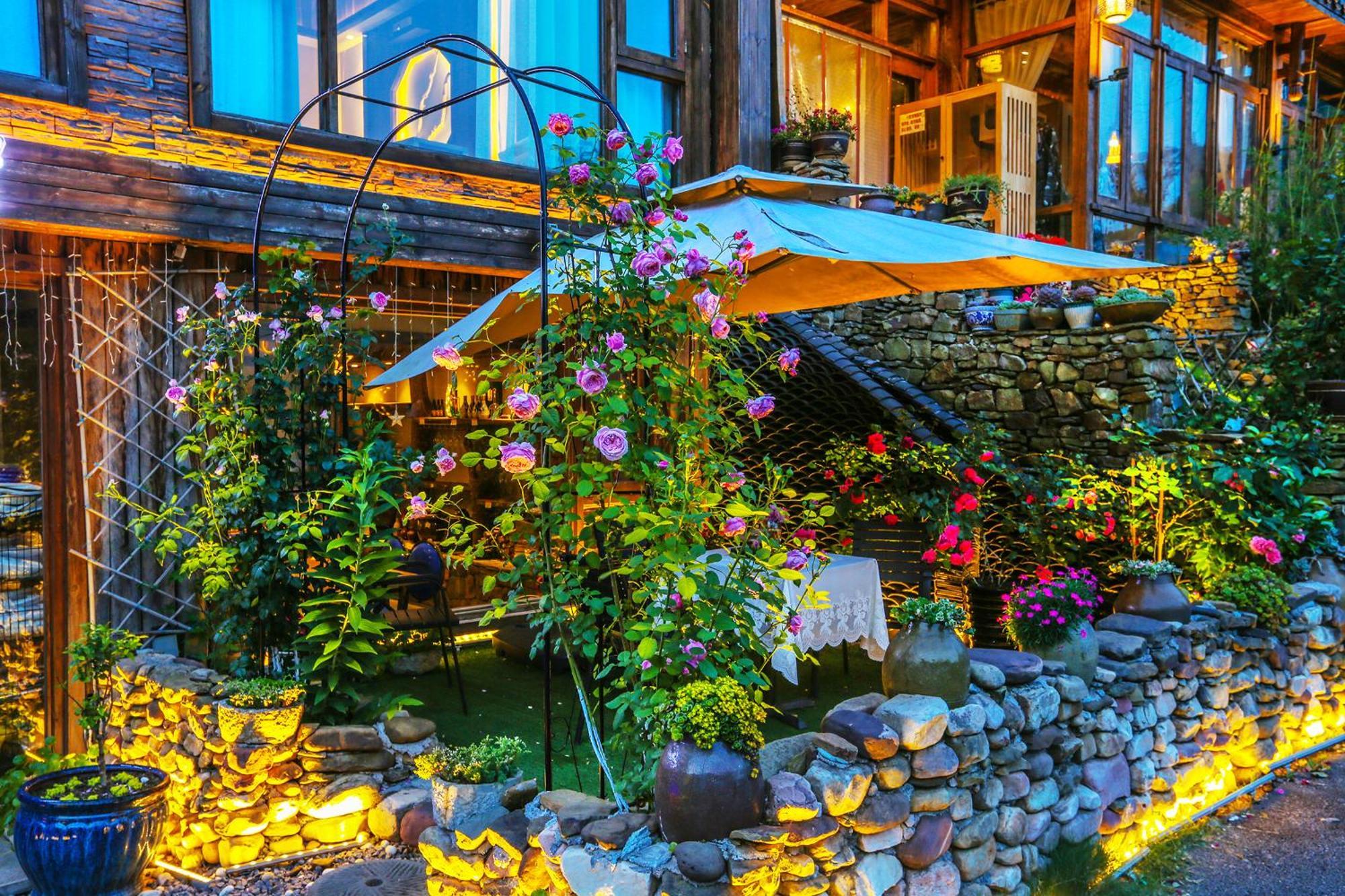 Отель Pure House Чжанцзяцзе Экстерьер фото